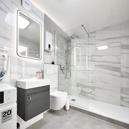 Apartment Schickes In Lage B7 *