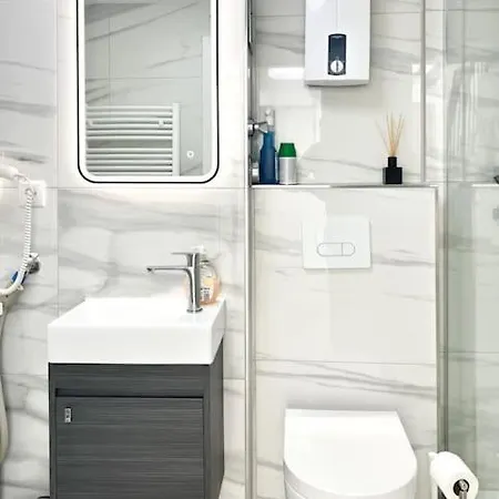 Schickes In Lage B7 아파트 *