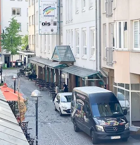 Schickes In Lage B7 Lejlighed *