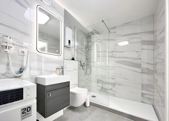 Lejlighed Schickes In Lage B7 *