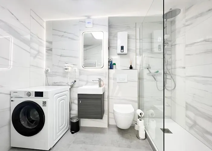 Lejlighed Schickes In Lage B7 *