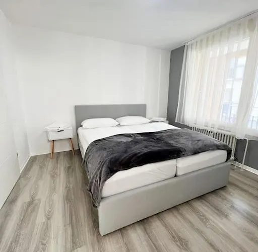 Lejlighed Schickes In Lage B7 *